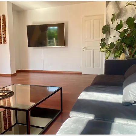 Apartamento Gruene Wohlfuehloase Nahe Zentrum *